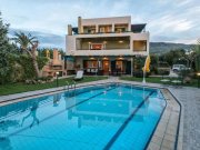 Roussospiti Kreta, Roussospiti: Einzigartige Villa mit separatem Apartment auf großem Grundstück mit Pool zu verkaufen Haus kaufen